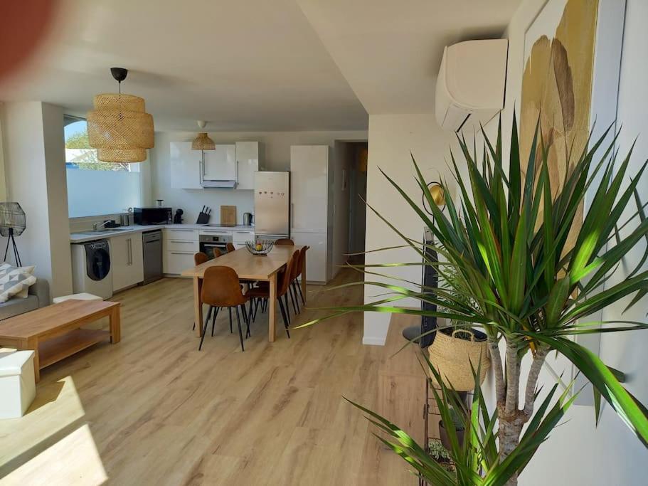 Appartement 100 M2 Terrasse Piscine Gruissan Kültér fotó