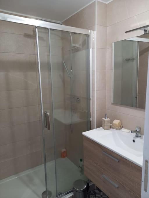 Appartement 100 M2 Terrasse Piscine Gruissan Kültér fotó